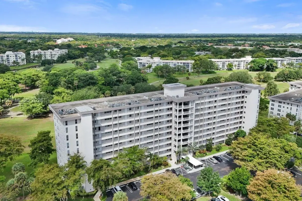 575 Oaks Ln #508, Pompano Beach: photo 1 of 49