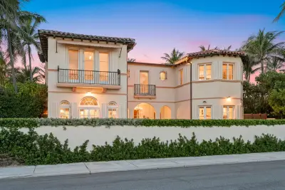 240 N Ocean Blvd, Palm Beach: photo 1 of 51