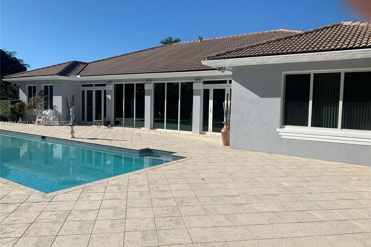 7625 SW 75th Ave, Miami: photo 1 of 1