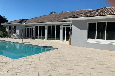 7625 SW 75th Ave, Miami: photo 1 of 1