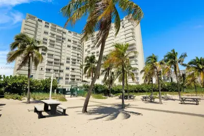 750 N Ocean Blvd #310, Pompano Beach: photo 1 of 38