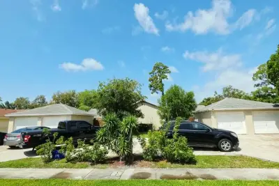 1157 Hyacinth Pl, Wellington: photo 1 of 23
