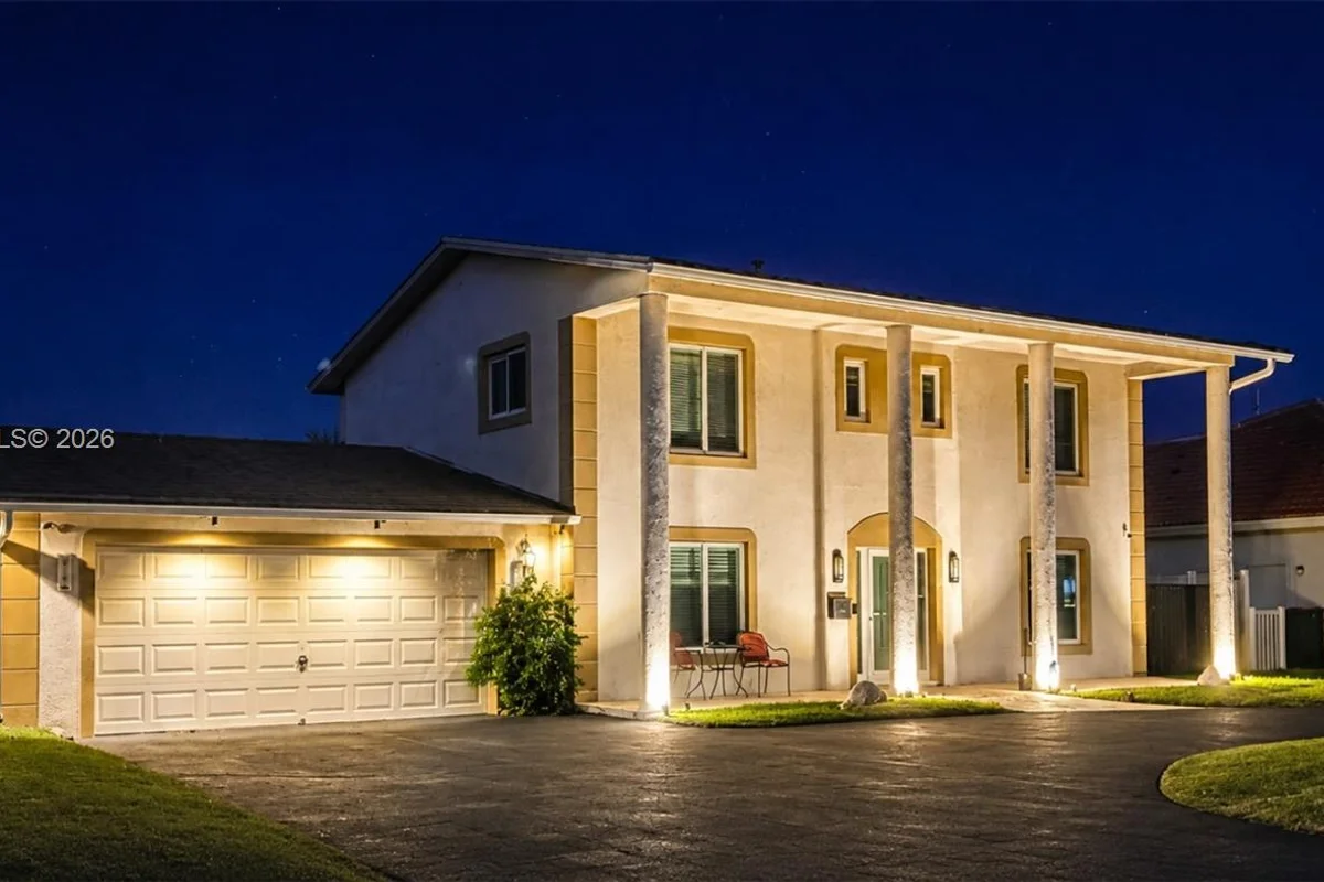 1660 NE 25th Ave, Pompano Beach: photo 1 of 28