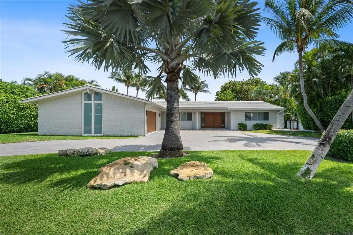 2259 Ibis Isle Rd E, Palm Beach: photo 1 of 35
