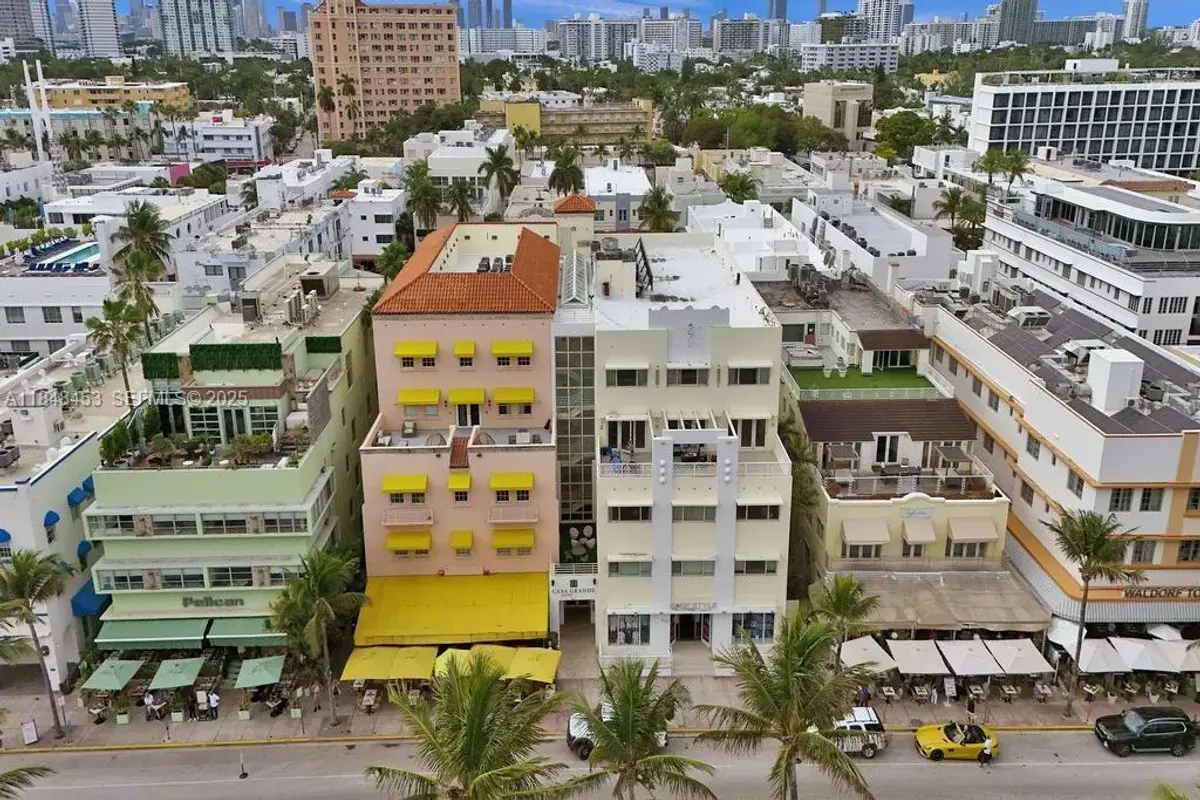 834 Ocean Dr #406, Miami Beach: photo 1 of 20