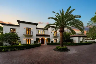 12575 Pine Needle Ln, Pinecrest: photo 1 of 50