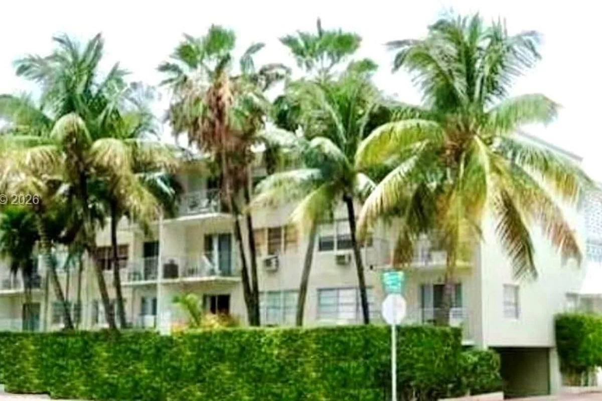 1441 Lincoln Rd #212, Miami Beach: photo 1 of 9