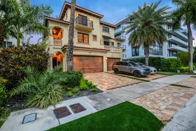 170 Isle Of Venice Dr, Fort Lauderdale: photo 1 of 101