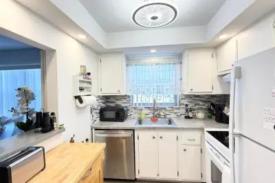 228 Canterbury J, West Palm Beach: photo 1 of 23