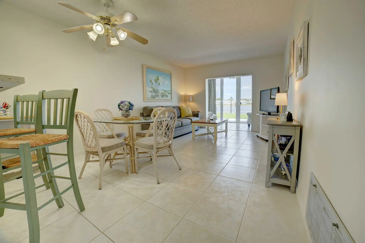 1801 Ocean Dr #110, Boynton Beach: photo 1 of 16