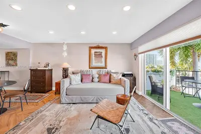 1455 West Ave #501, Miami Beach: photo 1 of 35