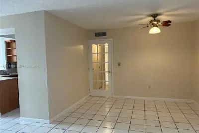 9411 SW 4th St #202, Miami: photo 1 of 27