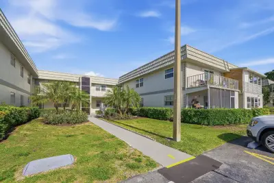 251 Monaco Way, Delray Beach: photo 1 of 22