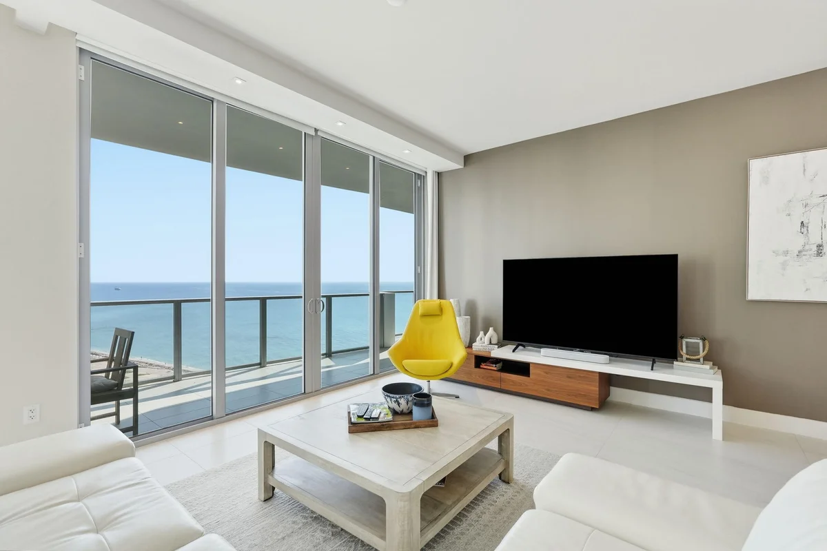 3100 N Ocean Dr #H-1701, Riviera Beach: photo 1 of 41