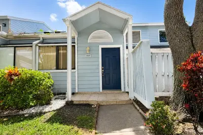 2035 Winners Cir, North Lauderdale: photo 1 of 15