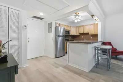 259 S Cypress Rd #506, Pompano Beach: photo 1 of 33
