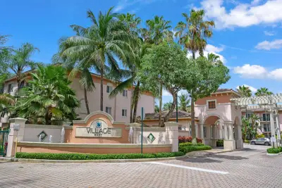 2119 SE 10th Ave #901, Fort Lauderdale: photo 1 of 29