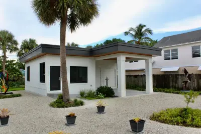 3583 Gibbs Rd, Delray Beach: photo 1 of 12