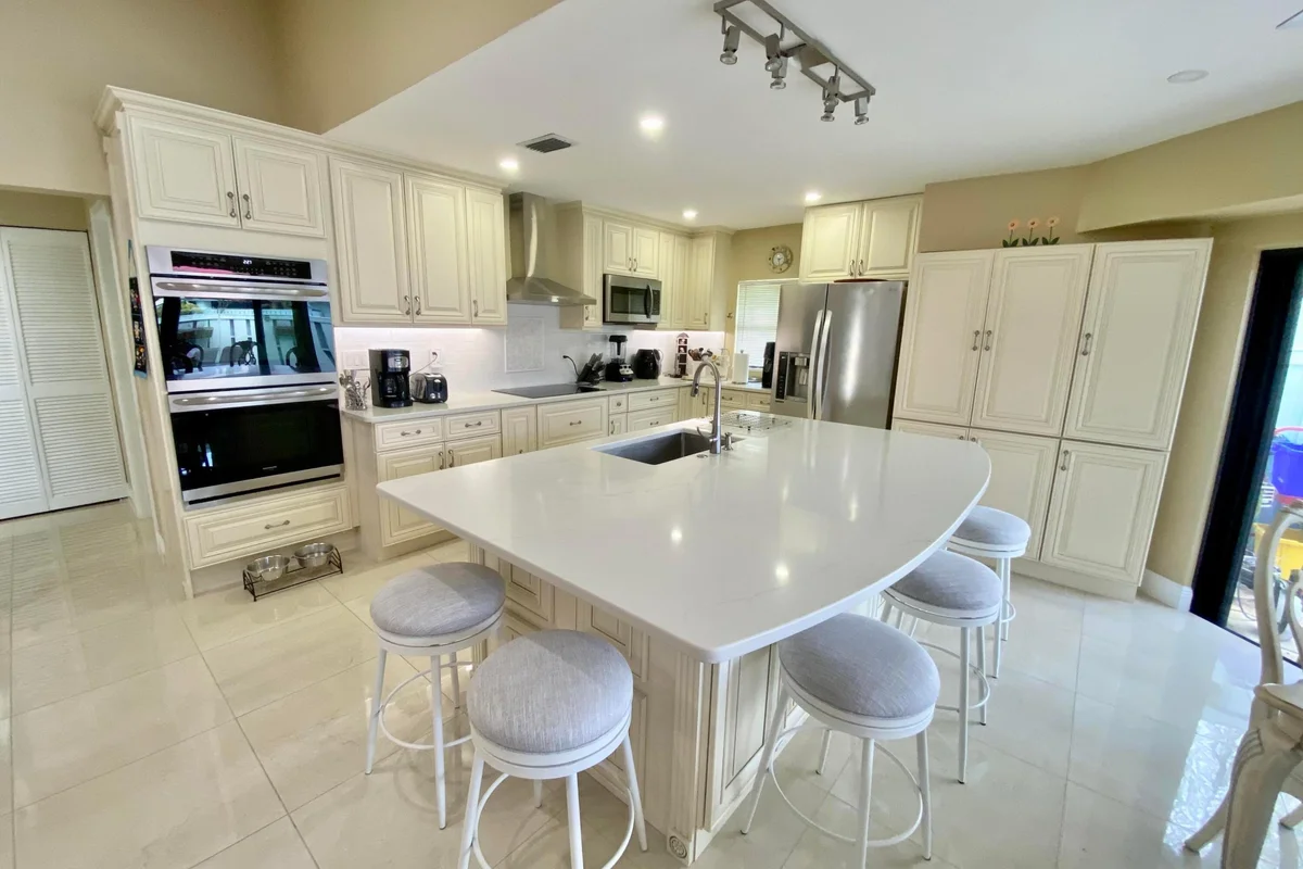 1127 E Seminole Ave #13d, Jupiter: photo 1 of 20