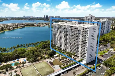 2801 NE 183rd St #912W, Aventura: photo 1 of 21