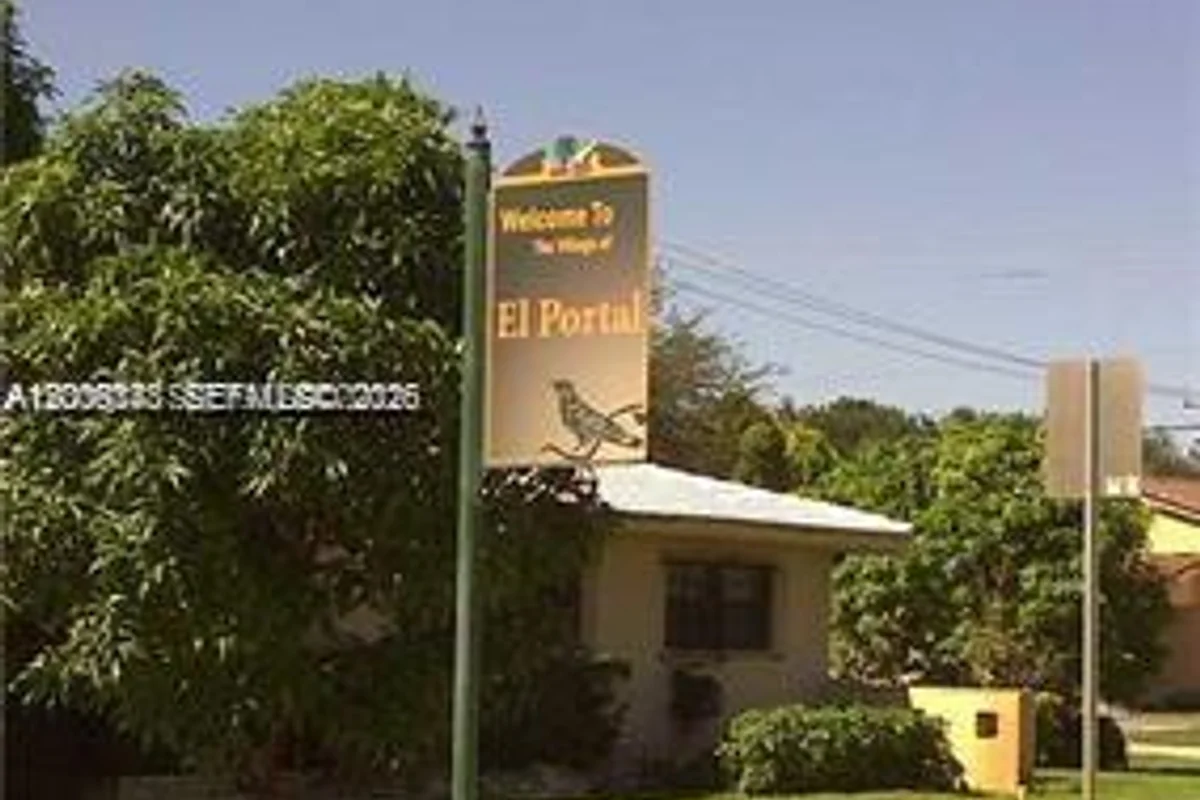 190 NE 90th St #2, El Portal: photo 1 of 26