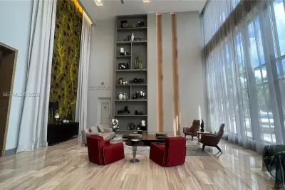 5350 NW 84th Ave #1605, Doral: photo 1 of 13