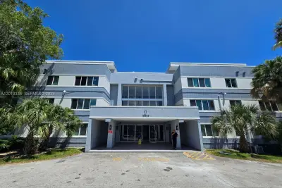 14820 Naranja Lakes Blvd #D2H, Homestead: photo 1 of 13