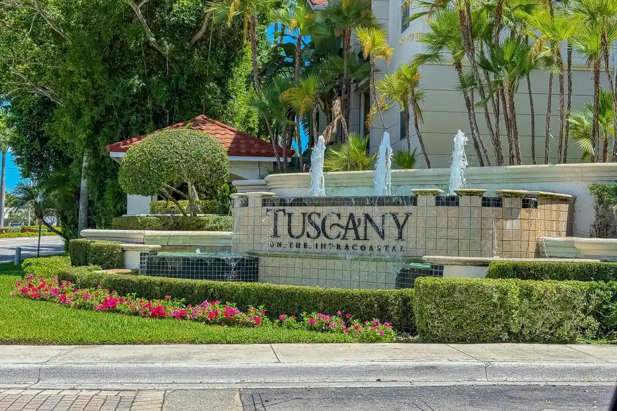 2412 Tuscany Way, Boynton Beach: photo 1 of 32