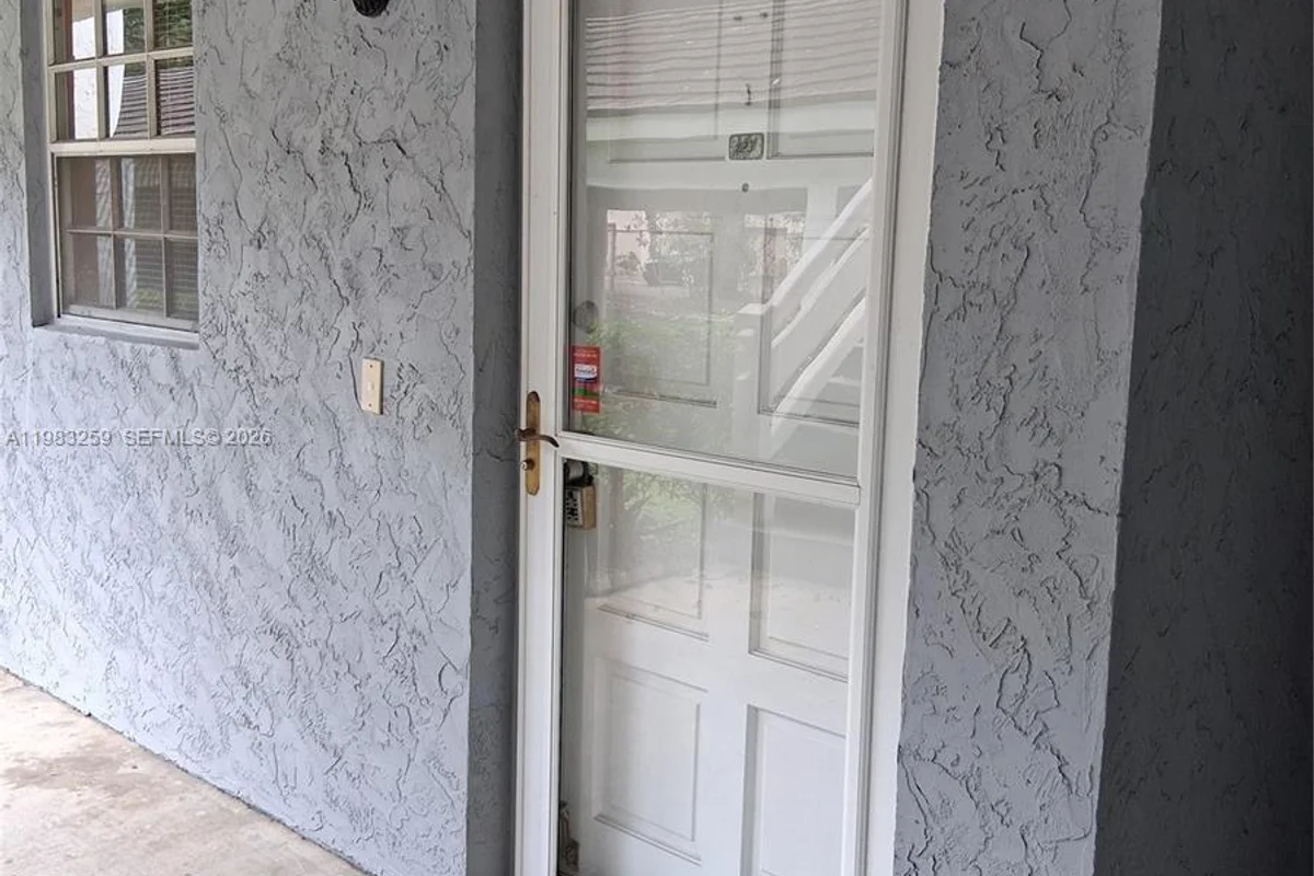 7556 Stirling Rd #123, Davie: photo 1 of 23