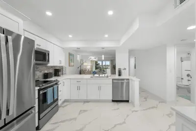 6936 Huntington Ln #302, Delray Beach: photo 1 of 42