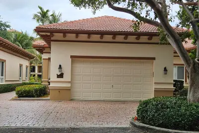 16117 Emerald Estates Dr, Weston: photo 1 of 27