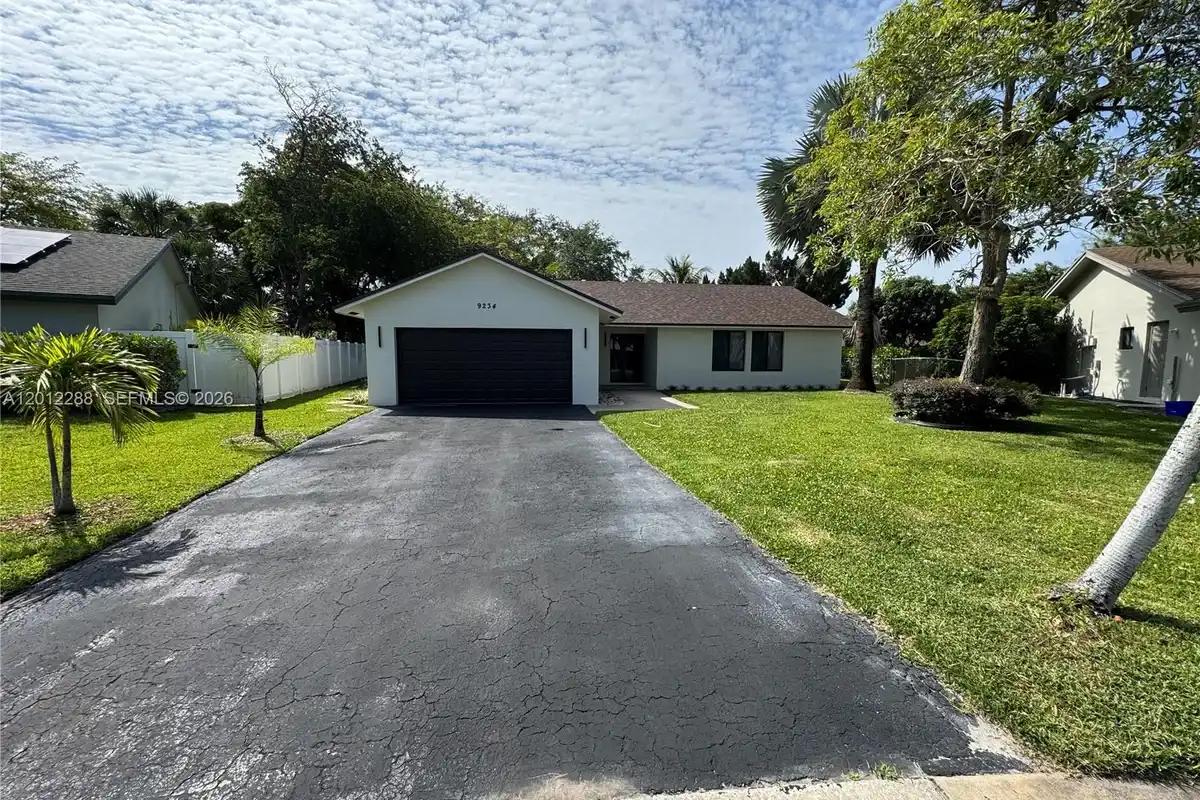 9234 Southampton Pl, Boca Raton: photo 1 of 22