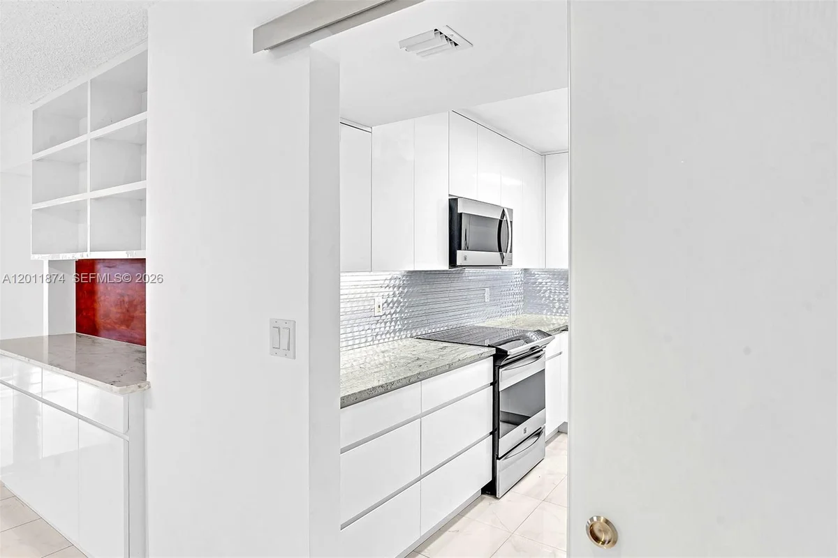 2500 Parkview Dr #1219, Hallandale Beach: photo 1 of 47