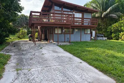 6665 Rigger Rd, Lake Worth: photo 1 of 13