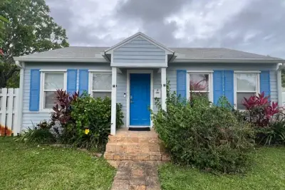 733 Green St, West Palm Beach: photo 1 of 1