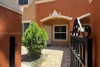 2728 SW 120th Ter #903-9, Miramar: photo 1 of 16