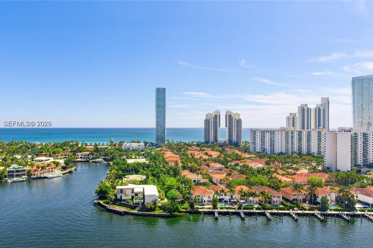 19667 Turnberry Way #18D, Aventura: photo 1 of 13