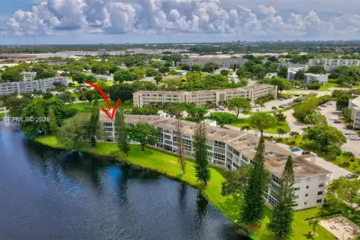 3023 Cambridge B, Deerfield Beach: photo 1 of 17