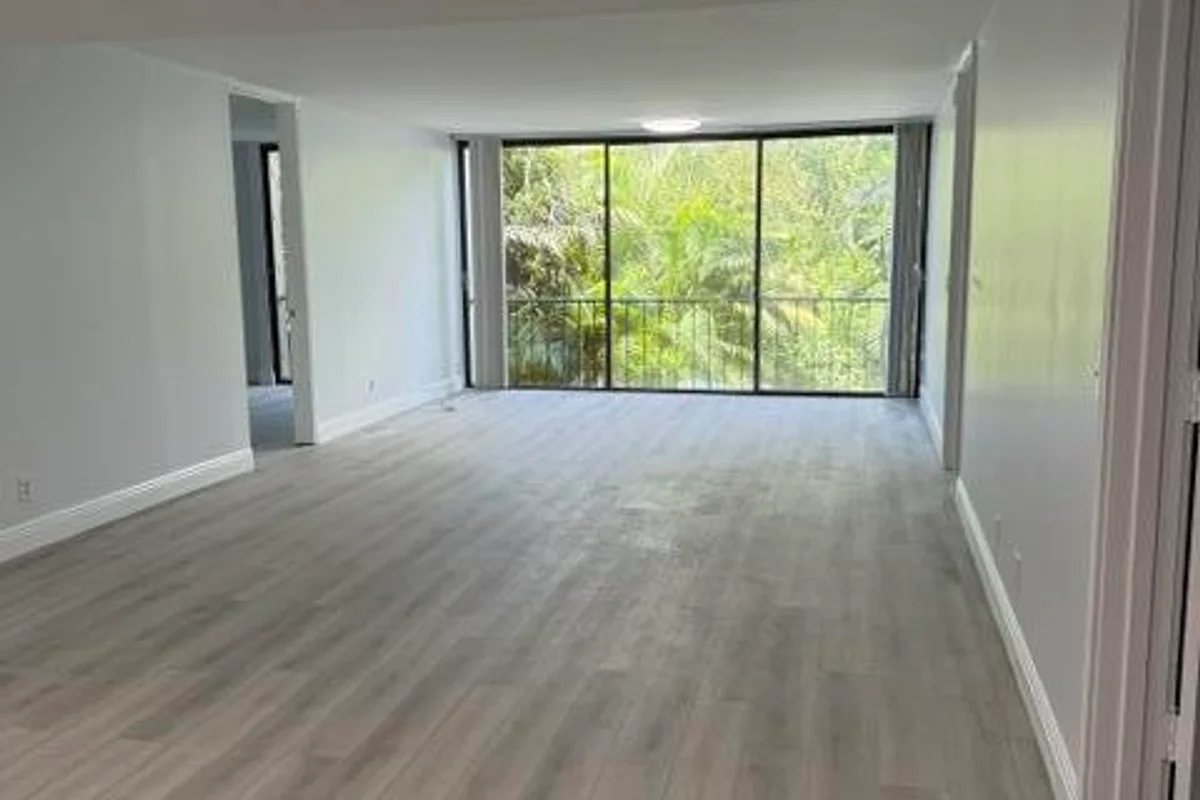501 SW 11th #211, Boca Raton: photo 1 of 15
