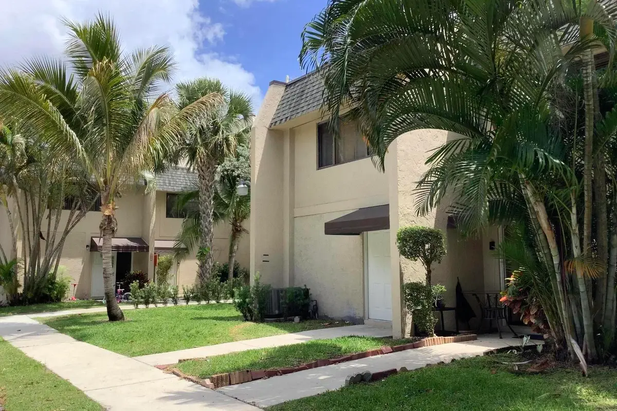 81 Deer Creek Rd #101 - J, Deerfield Beach: photo 1 of 24