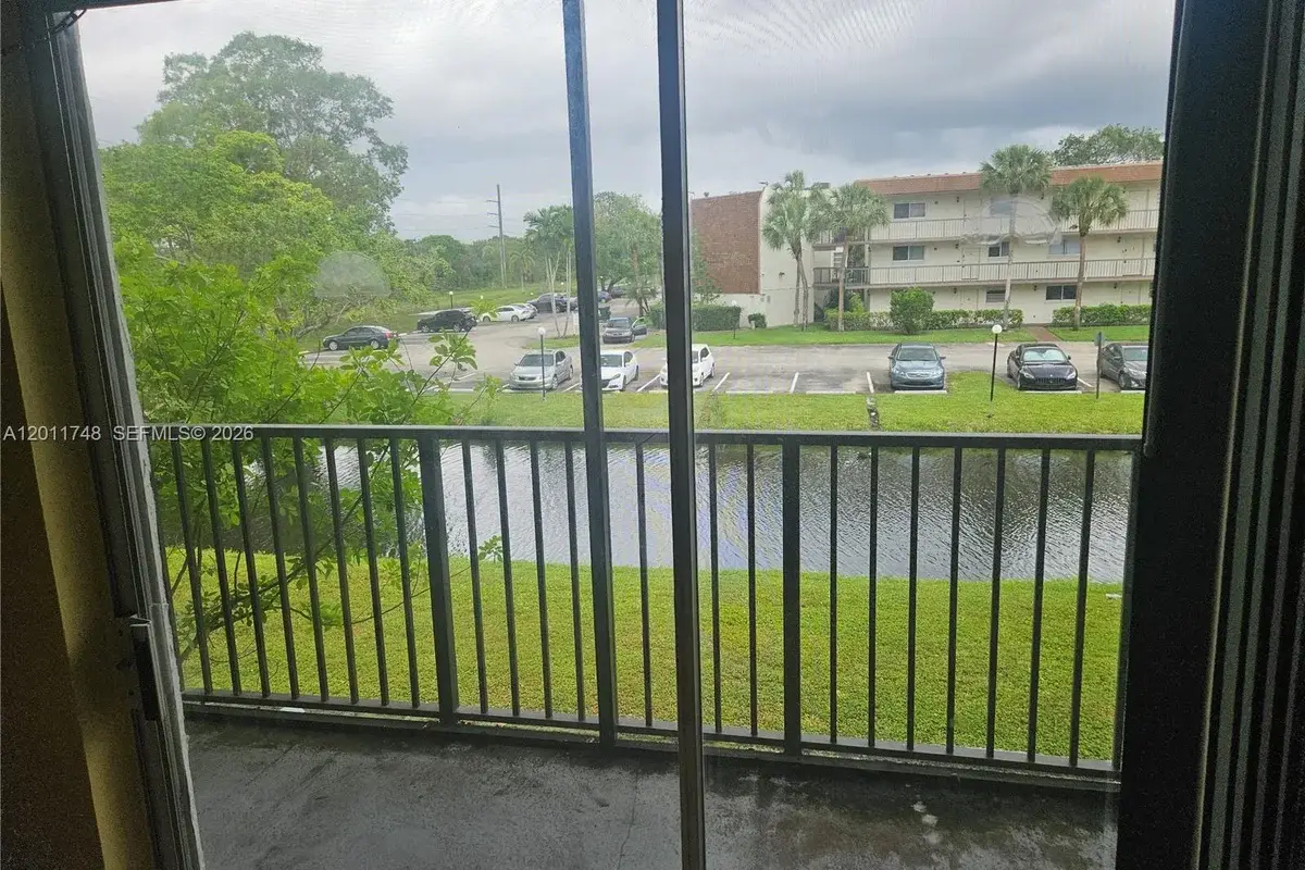 7561 NW 16th St #2210, Plantation: photo 1 of 9