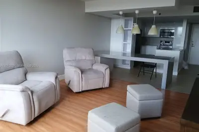 1100 Saint Charles Pl #606, Pembroke Pines: photo 1 of 7