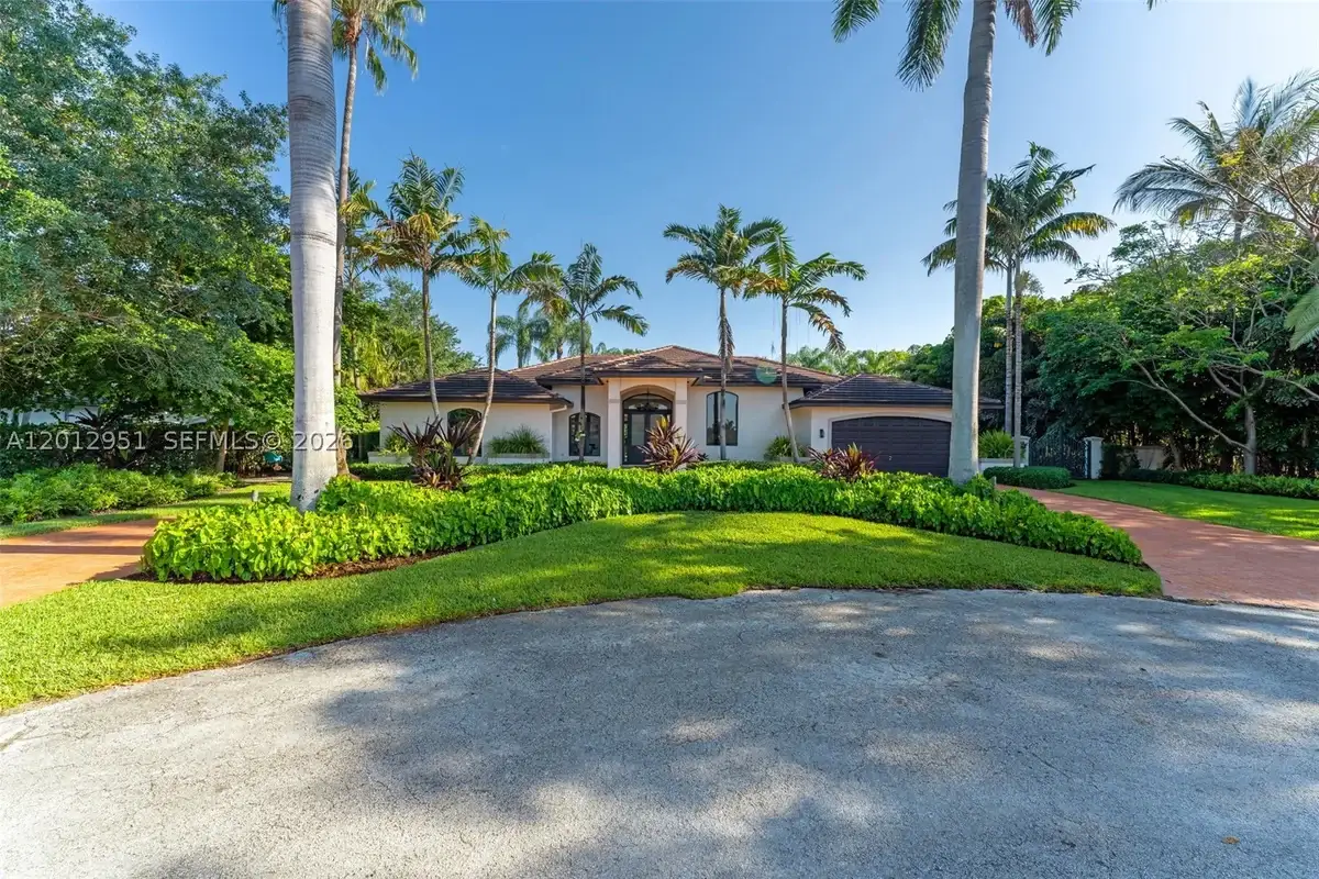12019 SW 77th Ter, Miami: photo 1 of 42