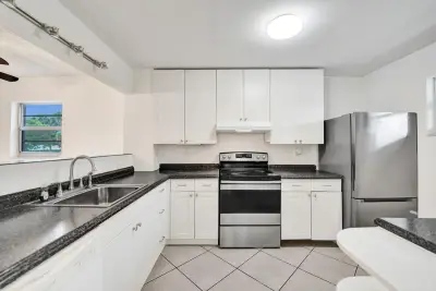 1100 NW 87th Ave #208, Coral Springs: photo 1 of 58