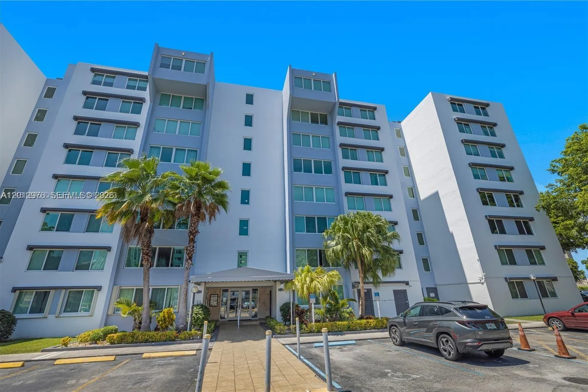 9125 SW 77th Ave #802, Miami: photo 1 of 9