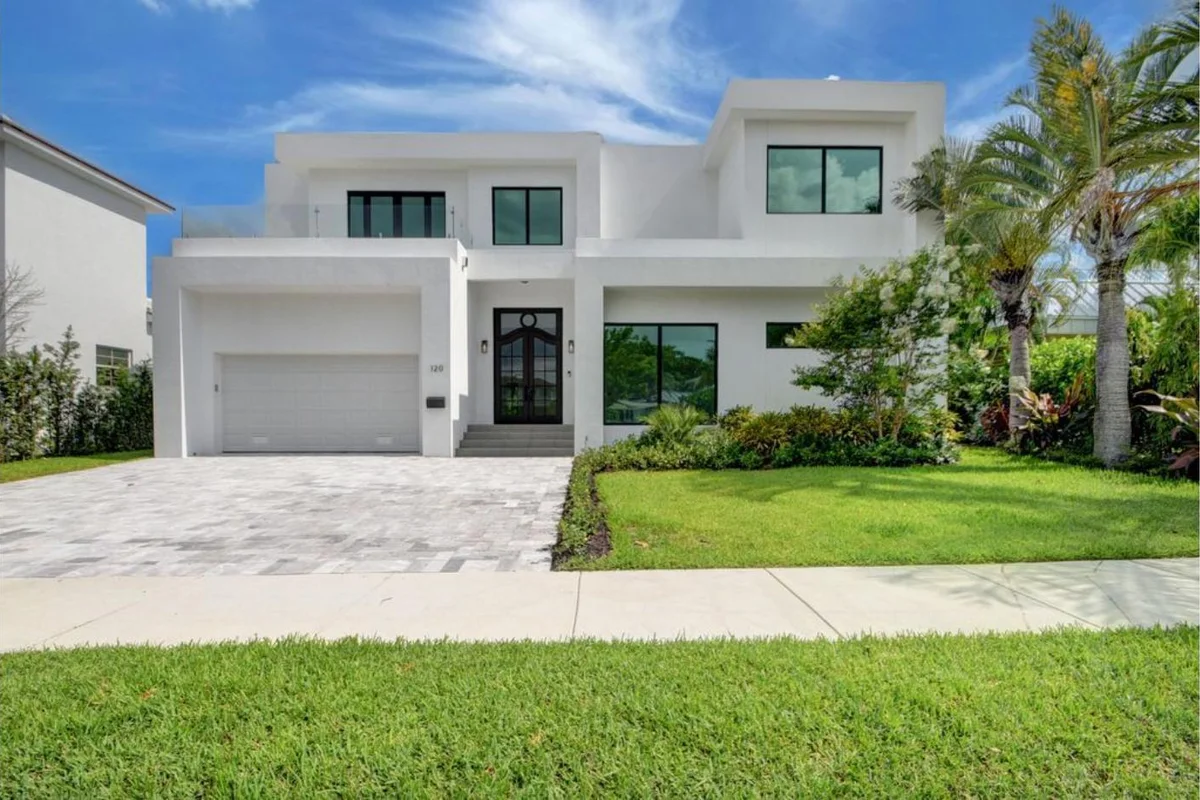 120 Summa St, West Palm Beach: photo 1 of 6