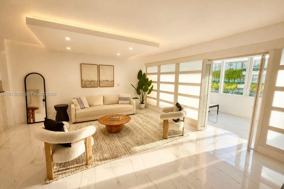 2301 Collins Ave #628, Miami Beach: photo 1 of 25