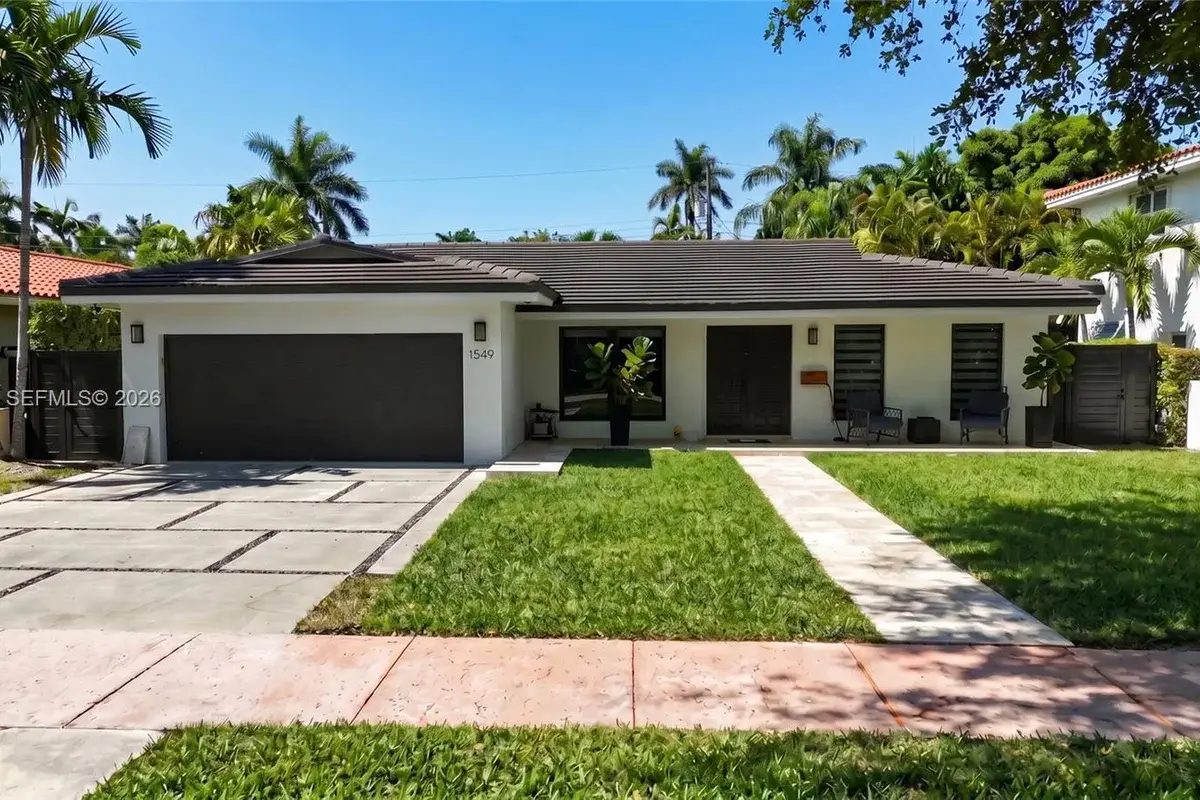 1549 Zuleta Ave, Coral Gables: photo 1 of 28