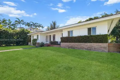 427 Grand Concourse, Miami Shores: photo 1 of 35