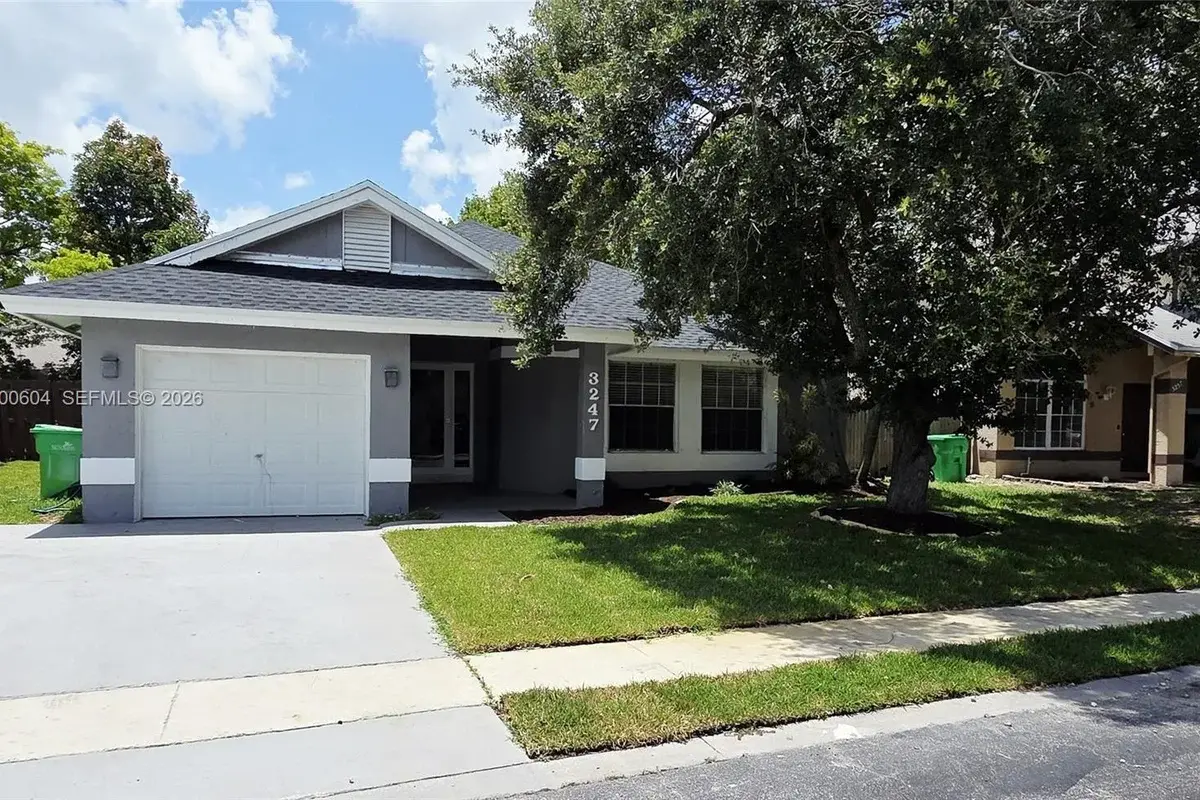3247 NW 123rd Ave, Sunrise: photo 1 of 25